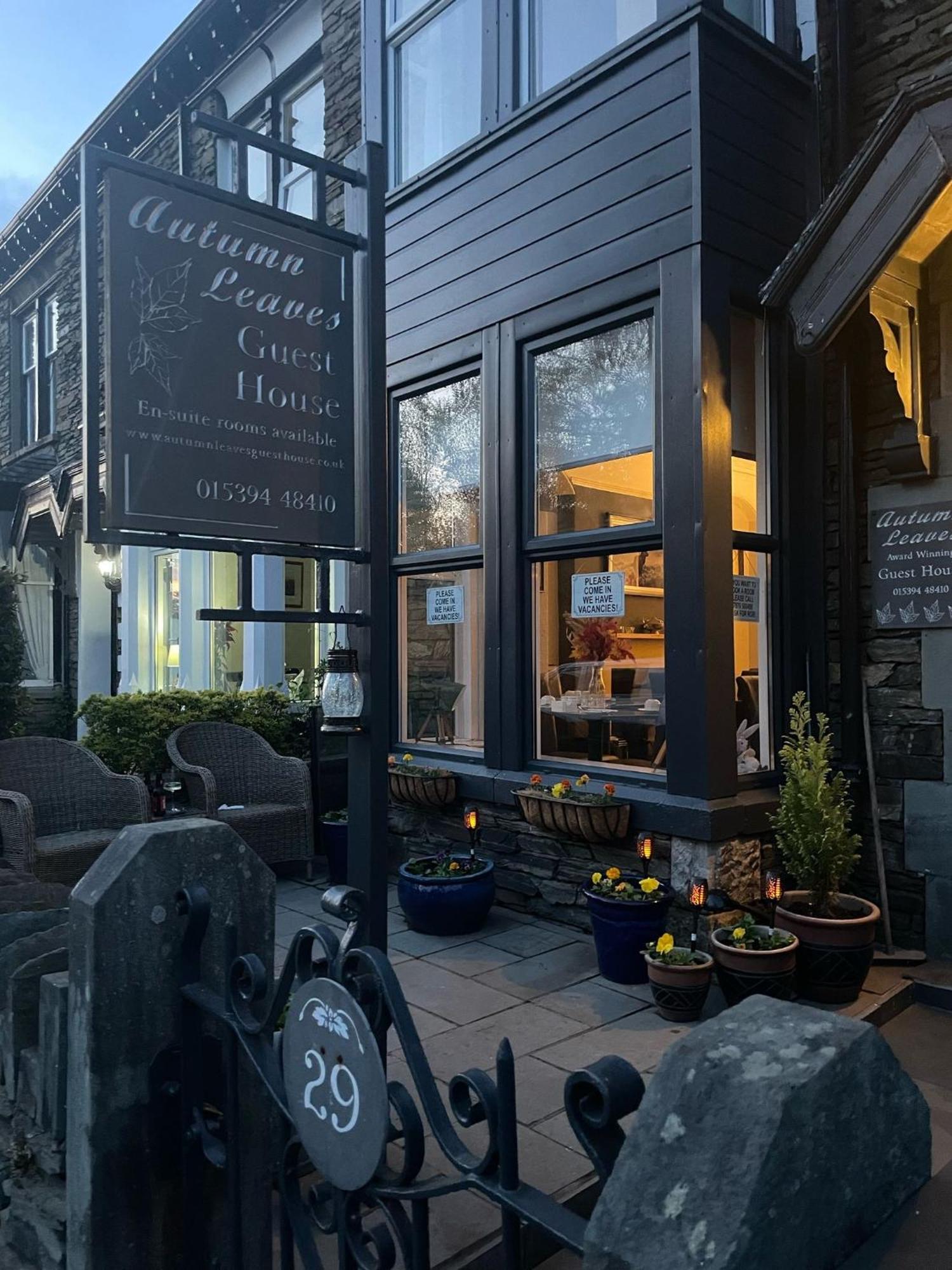 Autumn Leaves Guest House Уиндермер Екстериор снимка