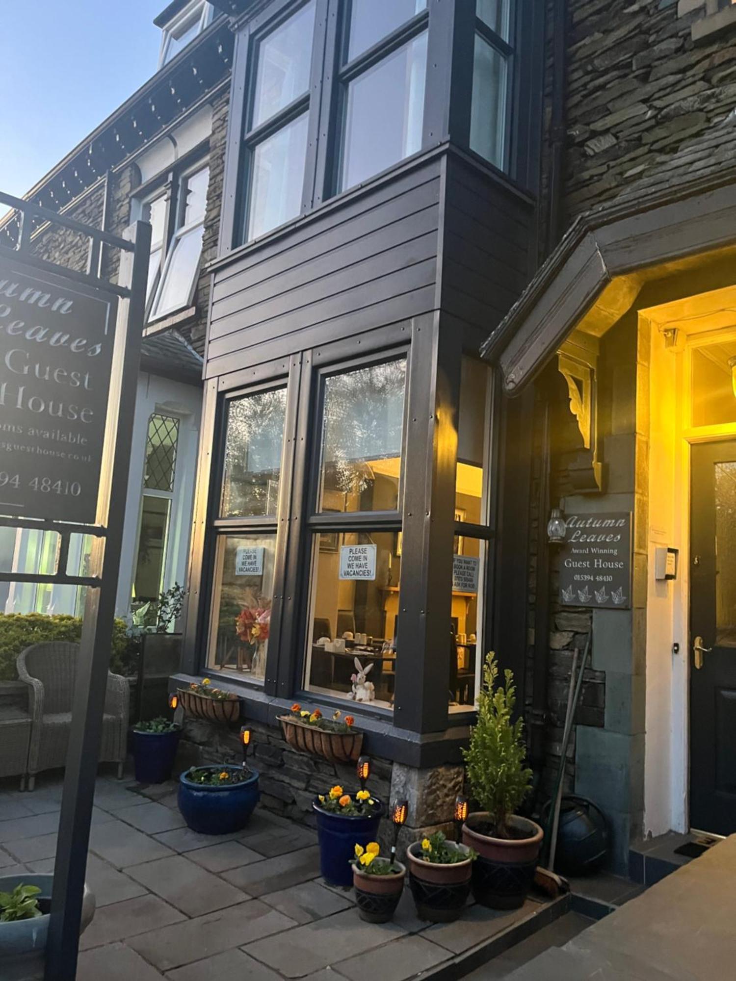 Autumn Leaves Guest House Уиндермер Екстериор снимка