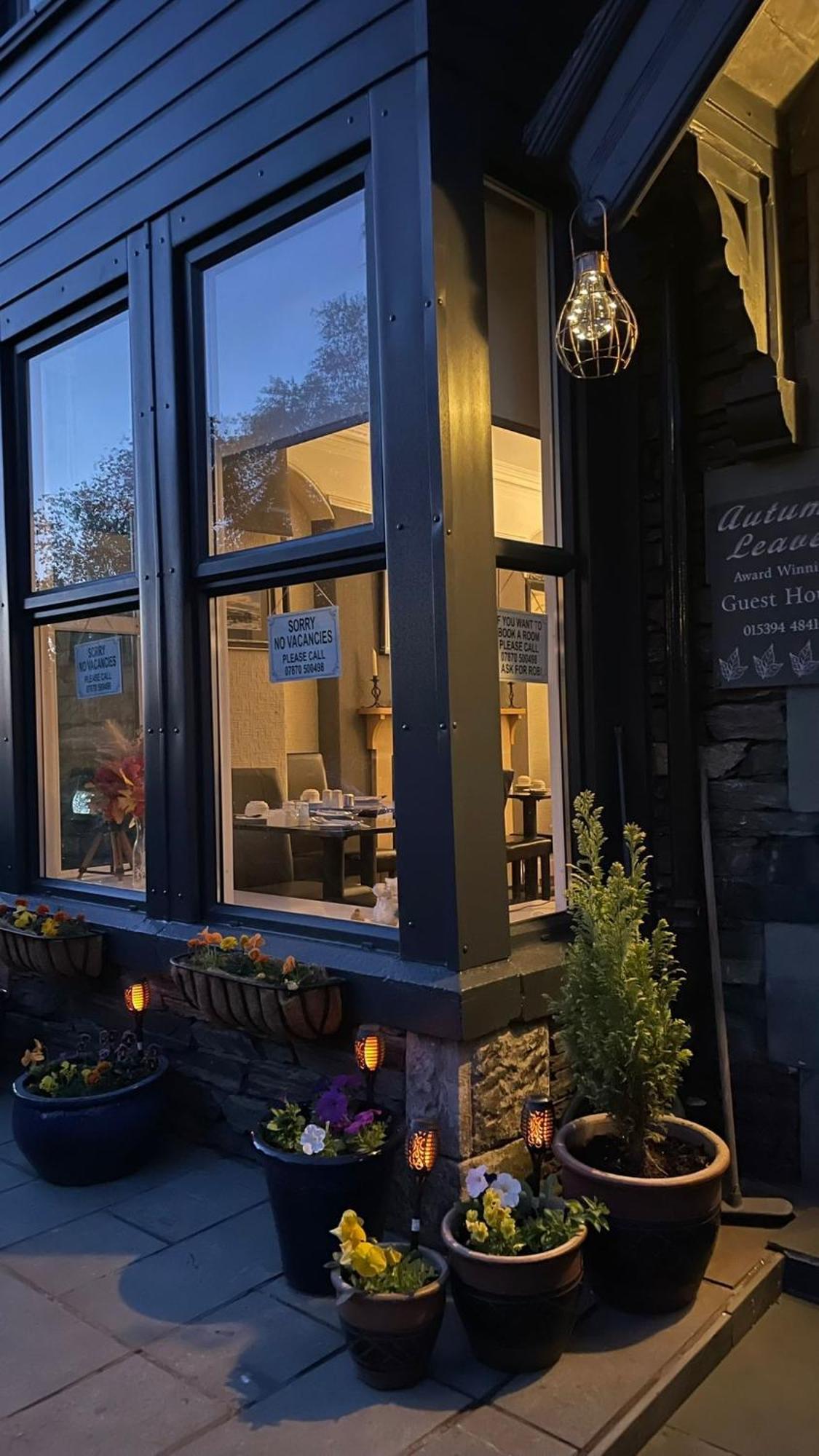 Autumn Leaves Guest House Уиндермер Екстериор снимка